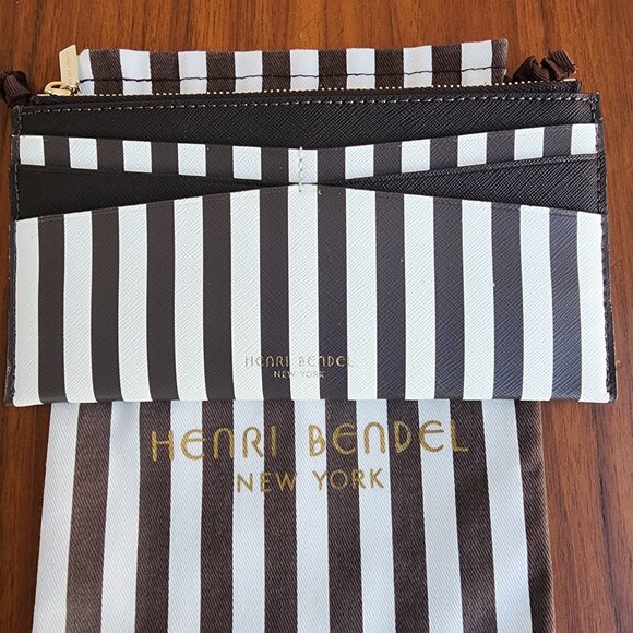 NWOT Henri Bendel West 57th Centennial Stripe Banklet Wallet with Dustbag - Picture 2 of 9